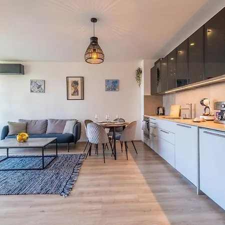 Arcadia Apartment, Park And Parking Апартамент София