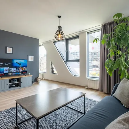 Arcadia Apartment, Park And Parking Апартамент София
