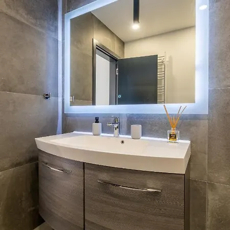 Arcadia Apartment, Park And Parking Апартамент София