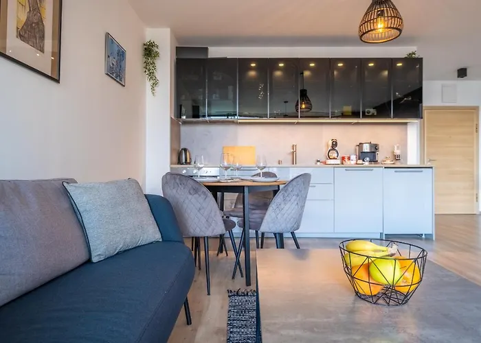 Arcadia Apartment, Park And Parking *